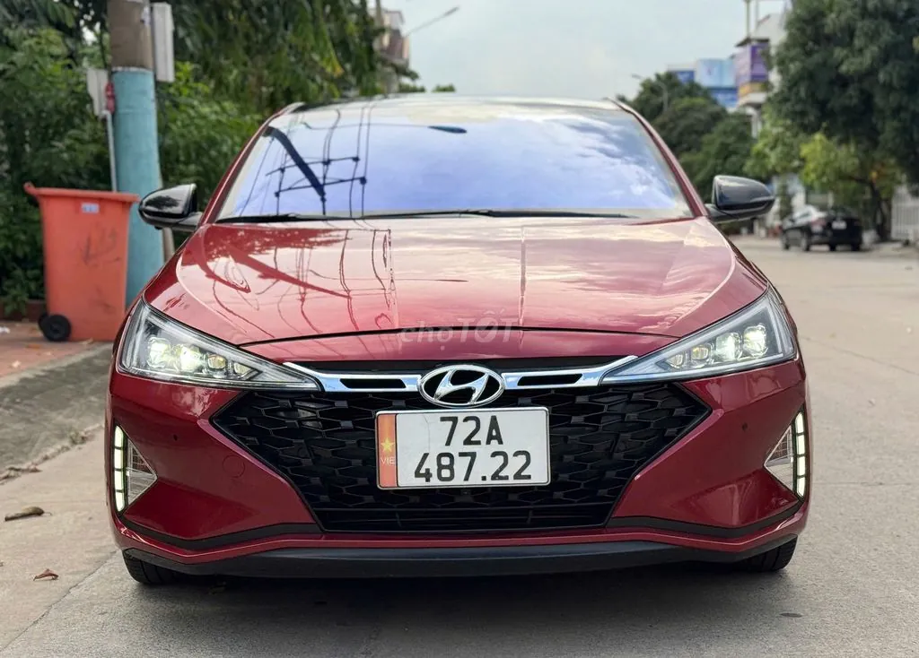 Hyundai Elantra 2020 photo 2