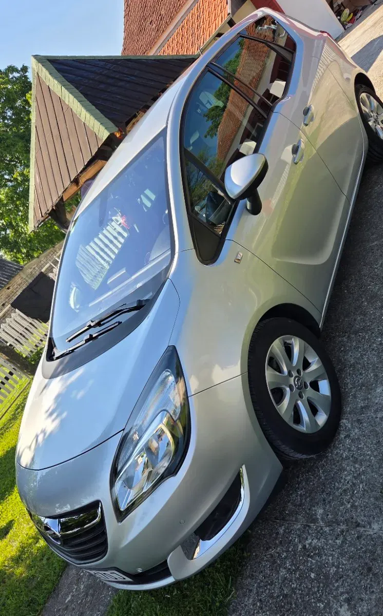 Opel Meriva 2015 photo 2