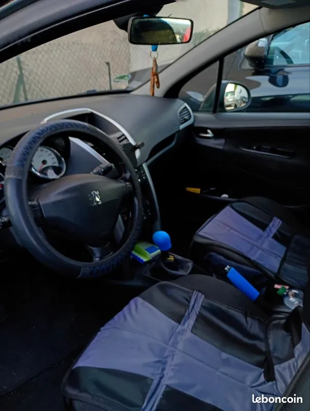 Peugeot 207 2008 photo 2