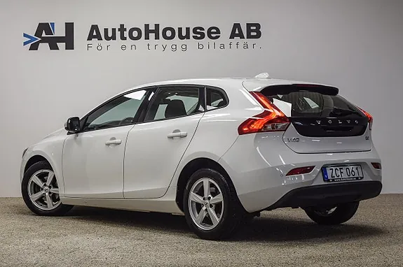 Volvo V40 2018 photo 2