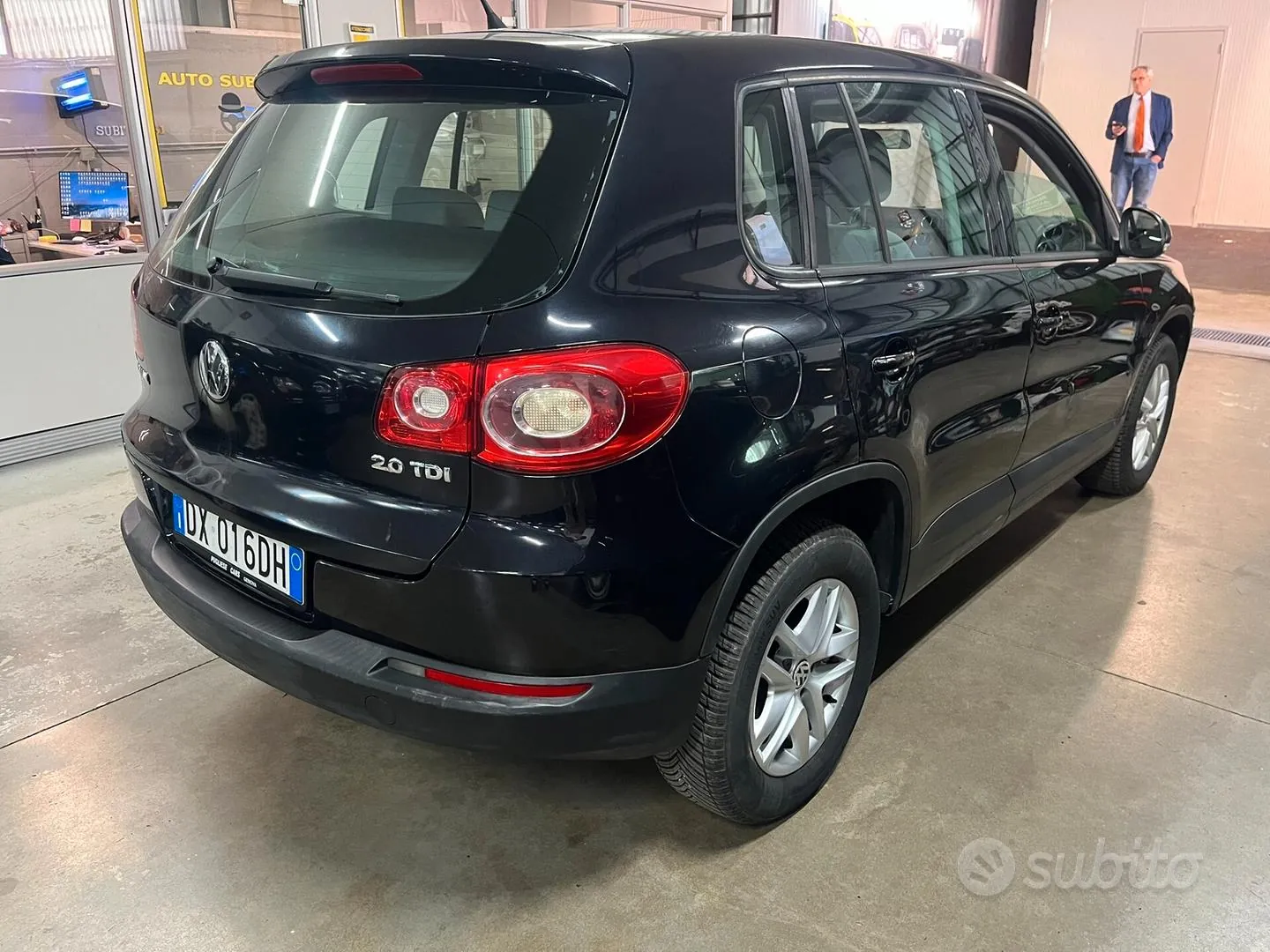 Volkswagen Tiguan 2010 photo 2