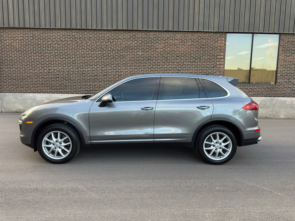Porsche Cayenne 2019 photo 2