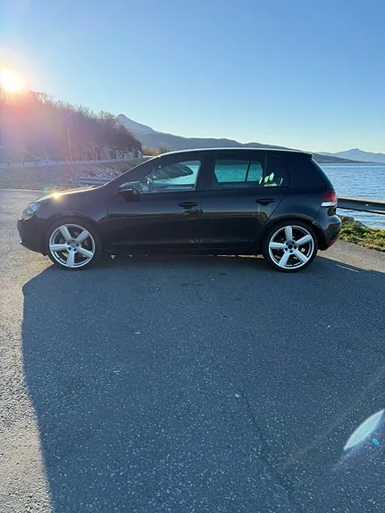 Volkswagen Golf 2009 photo 4