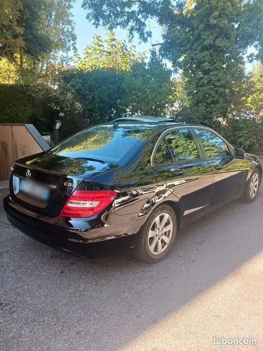 Mercedes-Benz C-Class 2013 photo 2