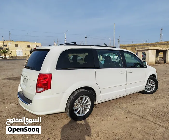 Dodge Caravan 2013 photo 2