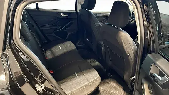 Ford Focus 2024 photo 5