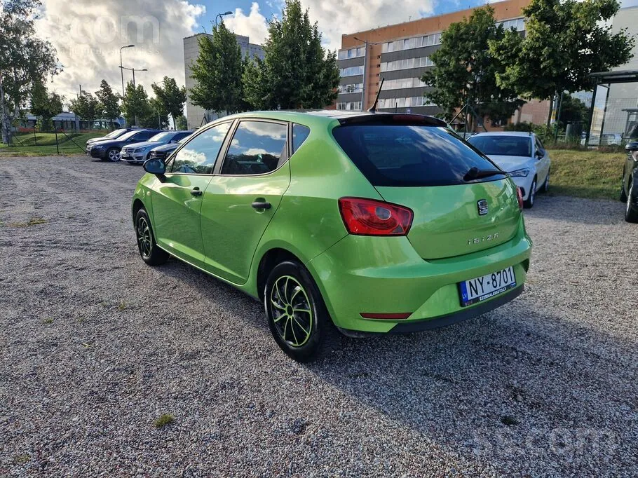 Seat Ibiza 2012 photo 3