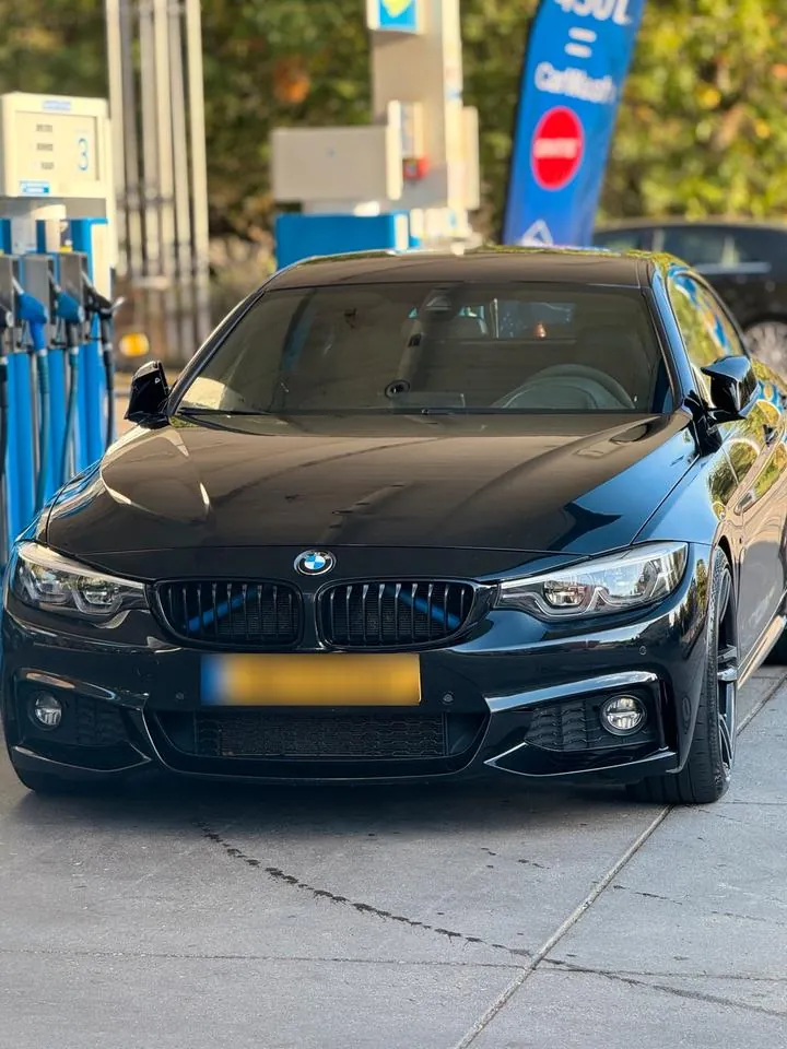 BMW 440I