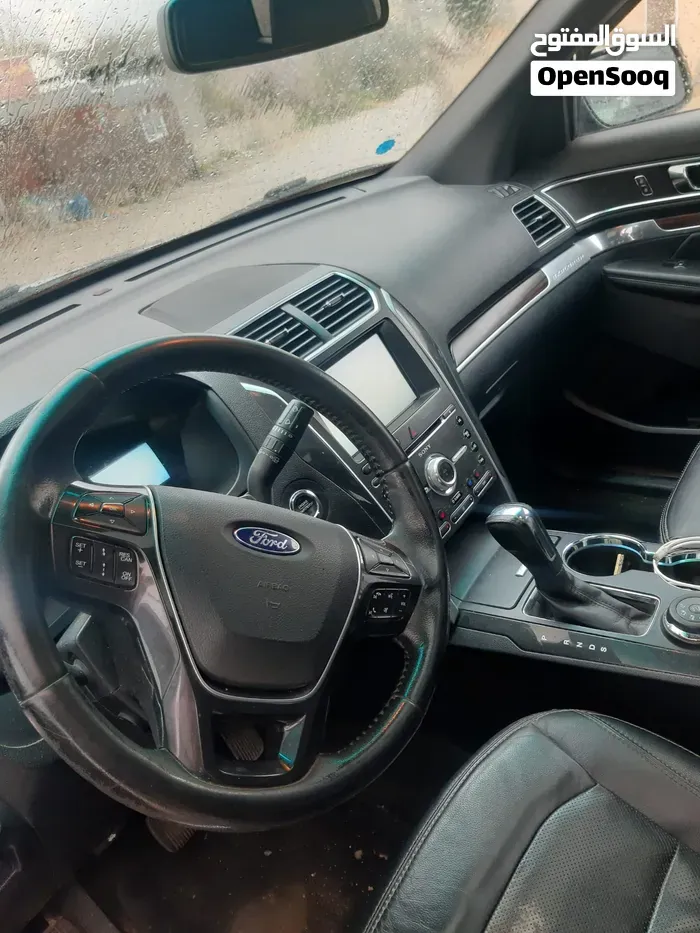 Ford Explorer 2016 photo 2