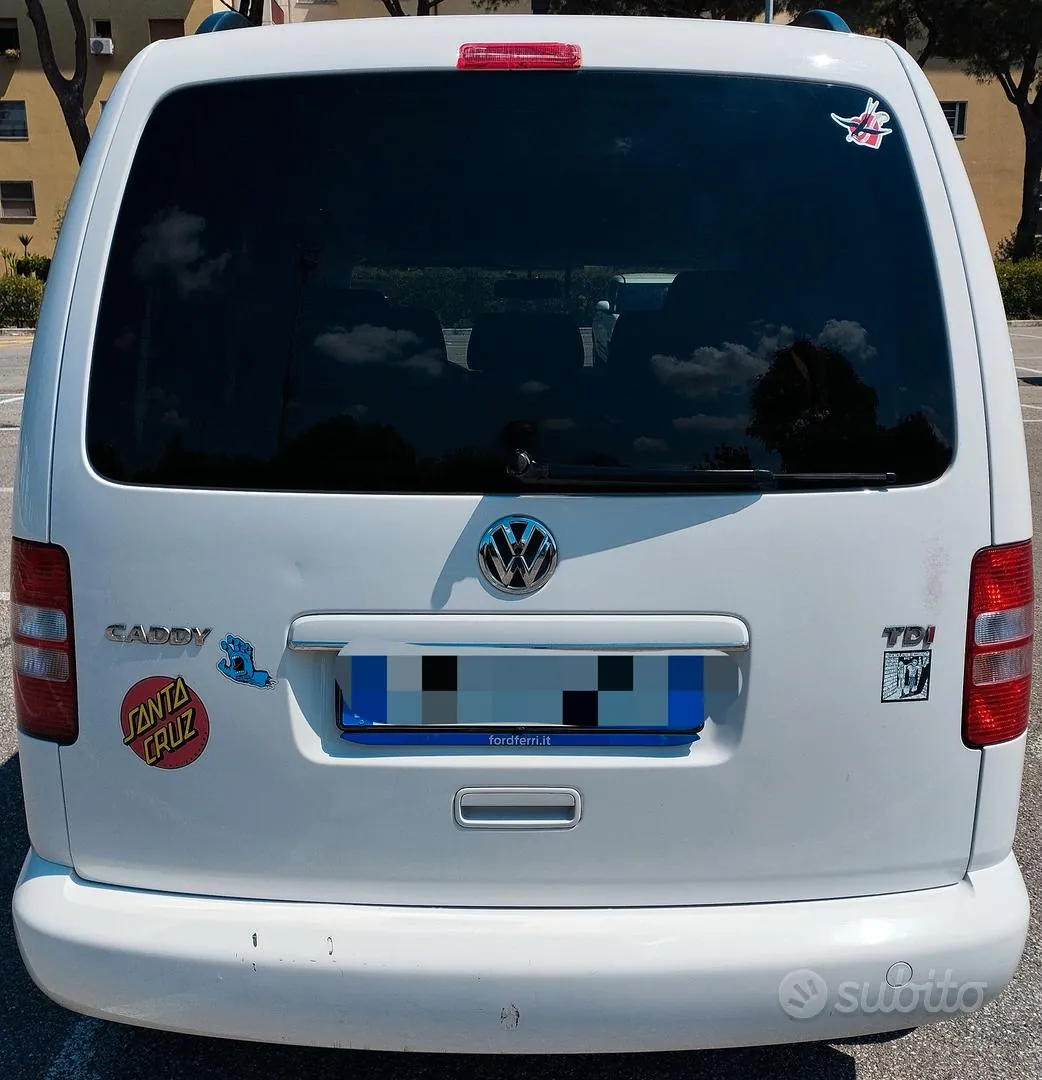 Volkswagen Caddy 2011 photo 2