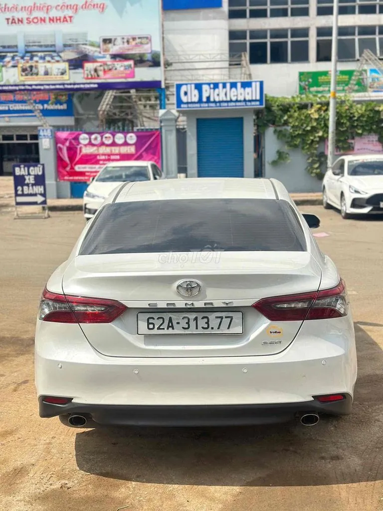 Toyota Camry 2022 photo 2