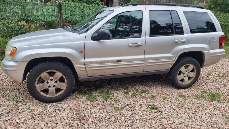 Jeep Grand Cherokee 2004 photo 2