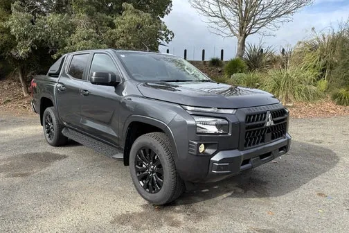 Mitsubishi Triton