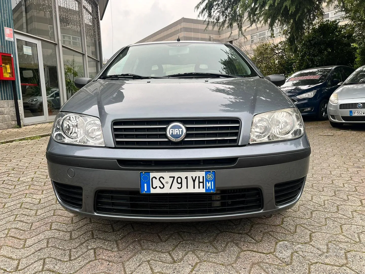Fiat Punto 2005 photo 2