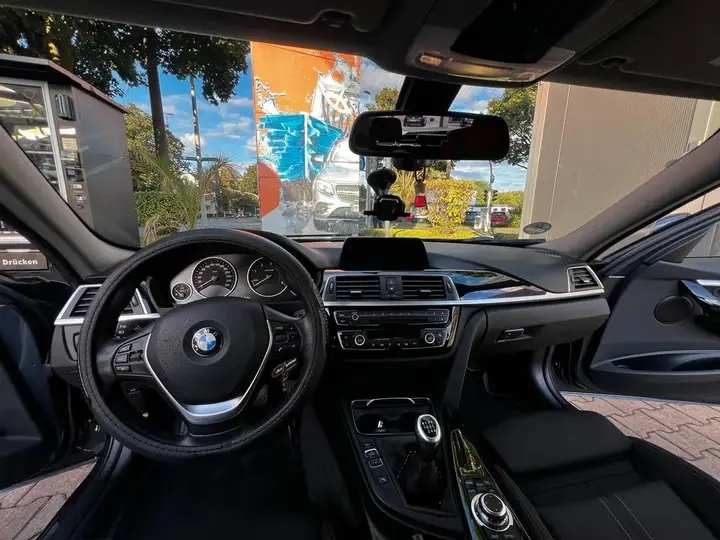 BMW 318D