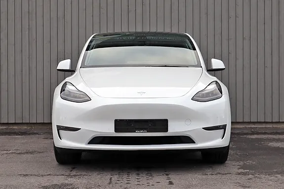 Tesla Model Y 2022 photo 2