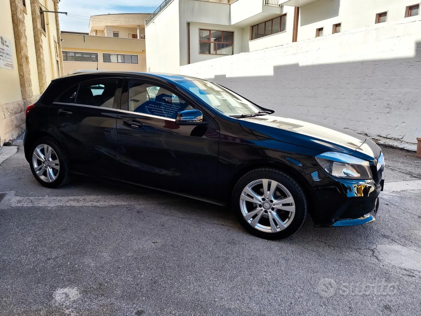 Mercedes-Benz A 180D 2016 photo 5