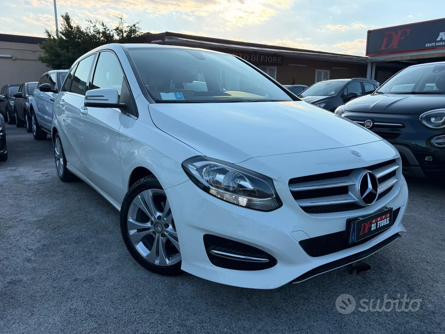Mercedes-Benz B-Class 2015 photo 4