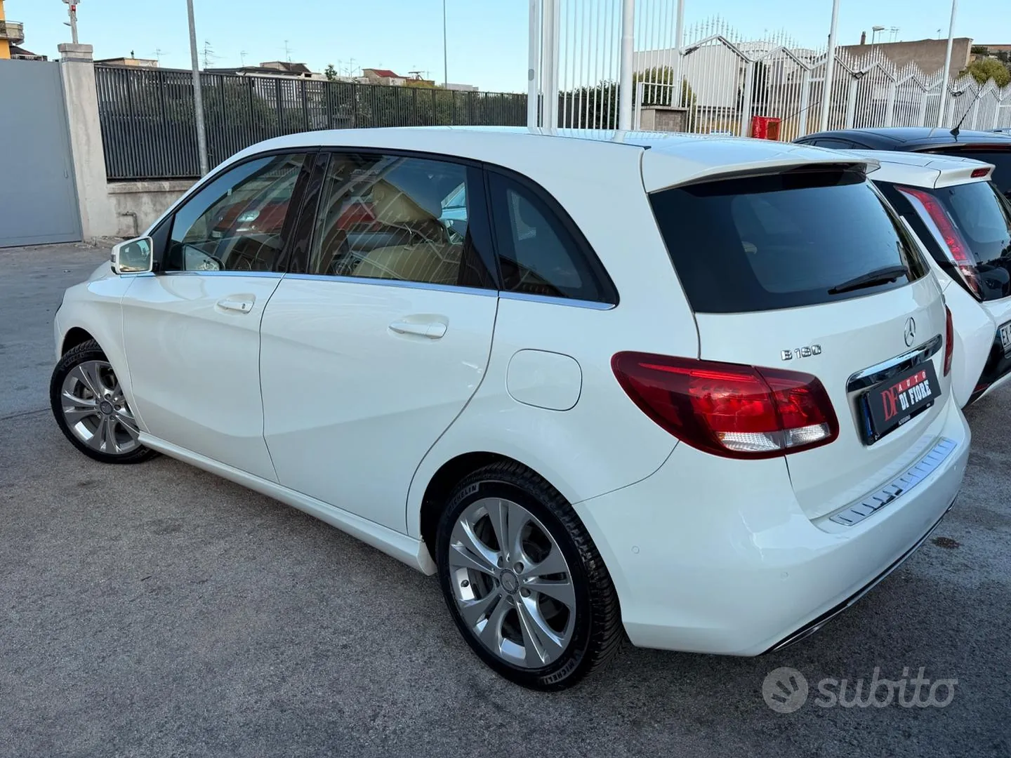 Mercedes-Benz B-Class 2015 photo 5