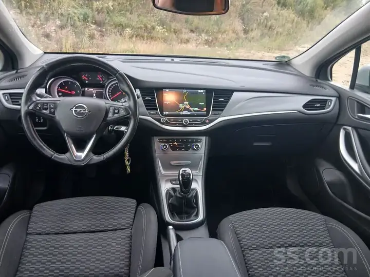 Opel Astra 2018 photo 5