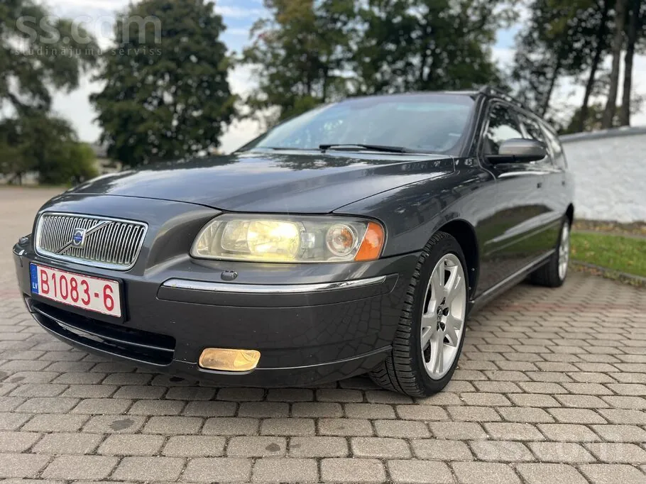 Volvo V70 2006 photo 2