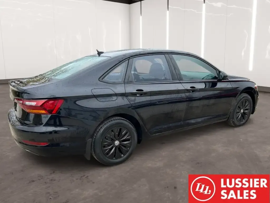 Volkswagen Jetta 2019 photo 3