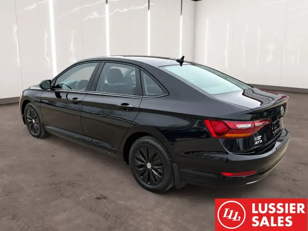 Volkswagen Jetta 2019 photo 2