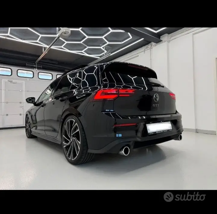 Volkswagen Golf 8 Gti 2020 photo 2