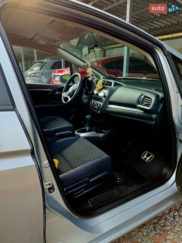 Honda Fit 2016 photo 4