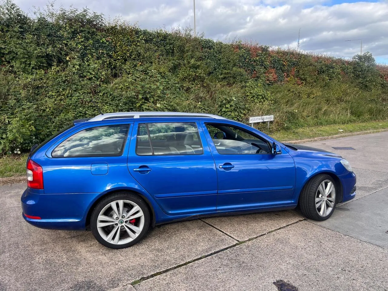 Skoda Octavia 2010 photo 4
