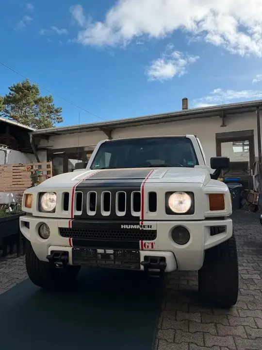 Hummer H3