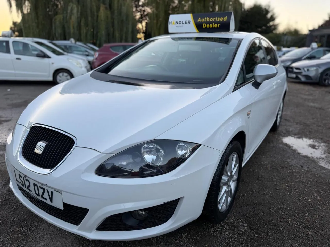 Seat Leon 2012 photo 3