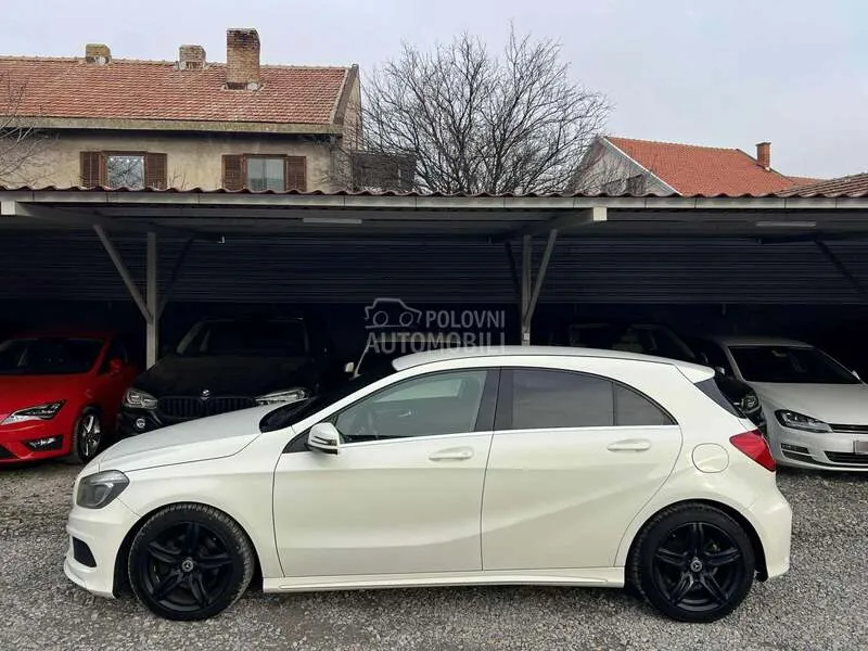Mercedes-Benz A180 2013 photo 4