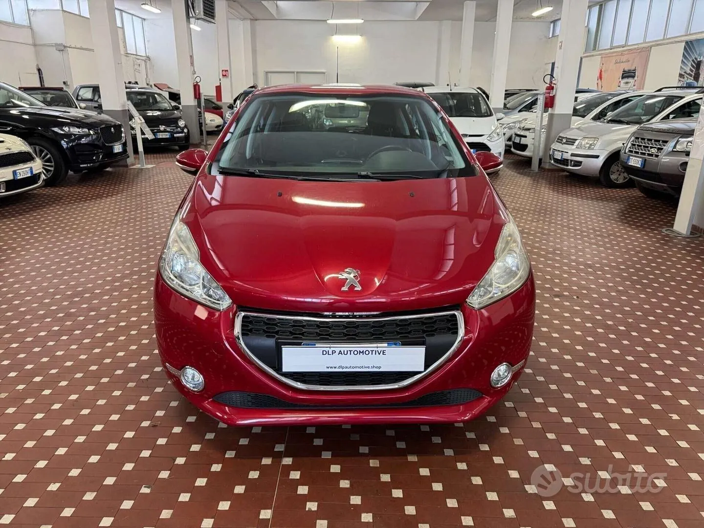Peugeot 208 2014 photo 2