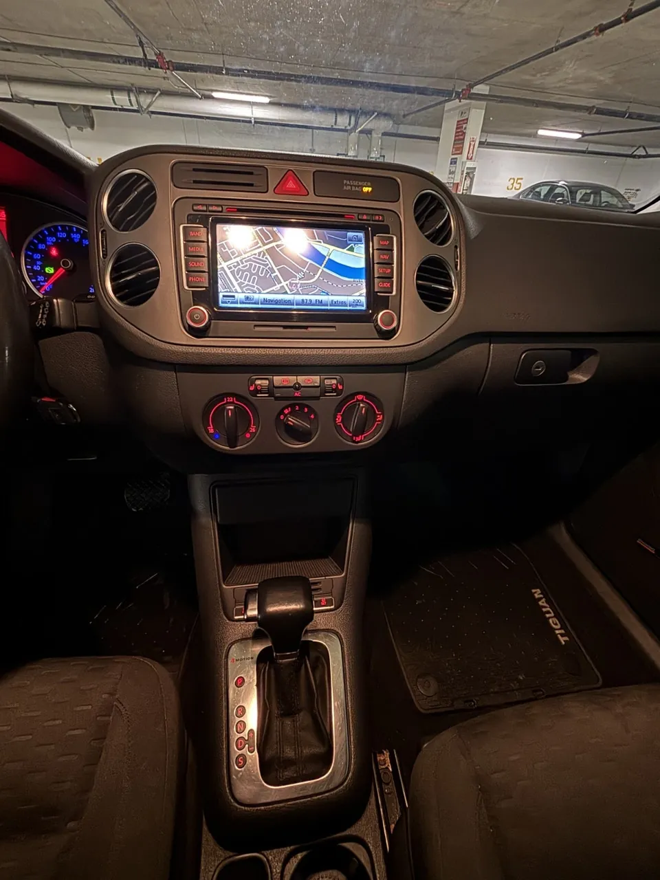 Volkswagen Tiguan 2009 photo 5