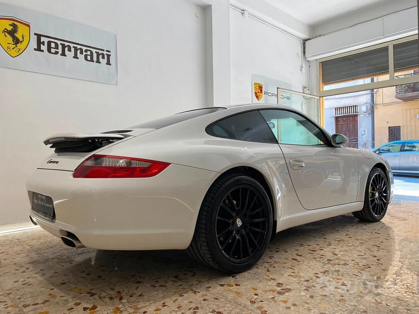 Porsche 911 Carrera 2006 photo 4