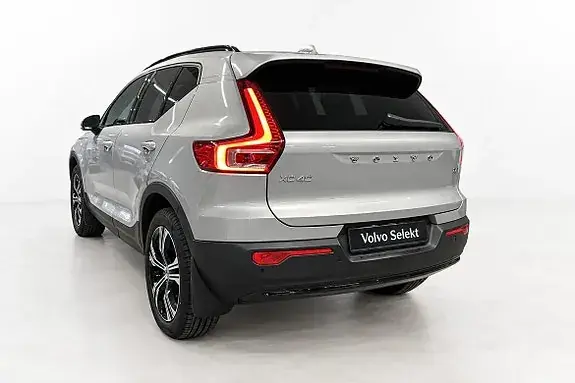 Volvo Xc40 2025 photo 2