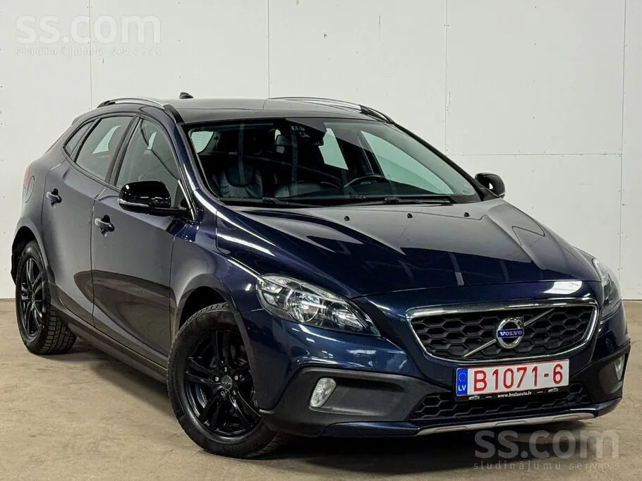 Volvo V40 2013 photo 2