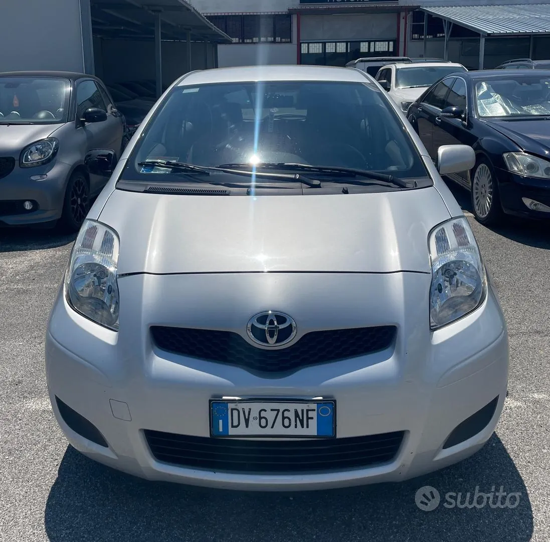 Toyota Yaris 2009 photo 4
