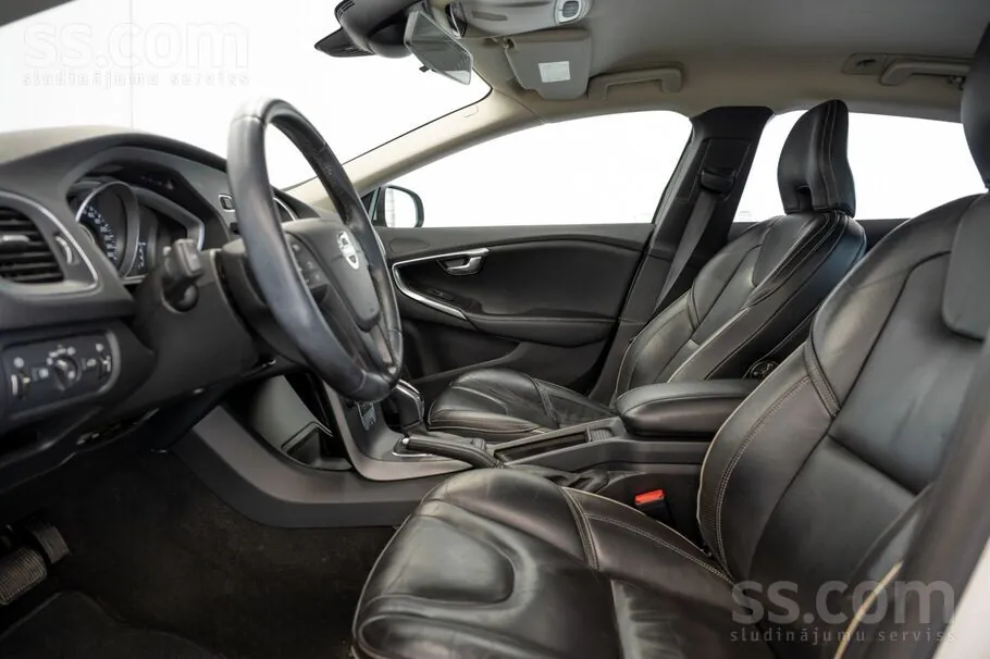 Volvo V40 2016 photo 5