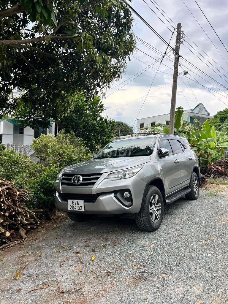 Toyota Fortuner 2017 photo 2