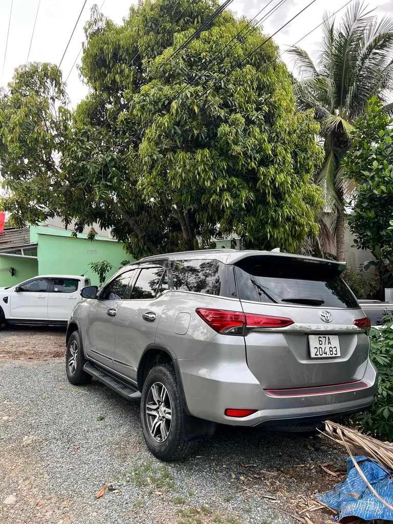 Toyota Fortuner 2017 photo 3