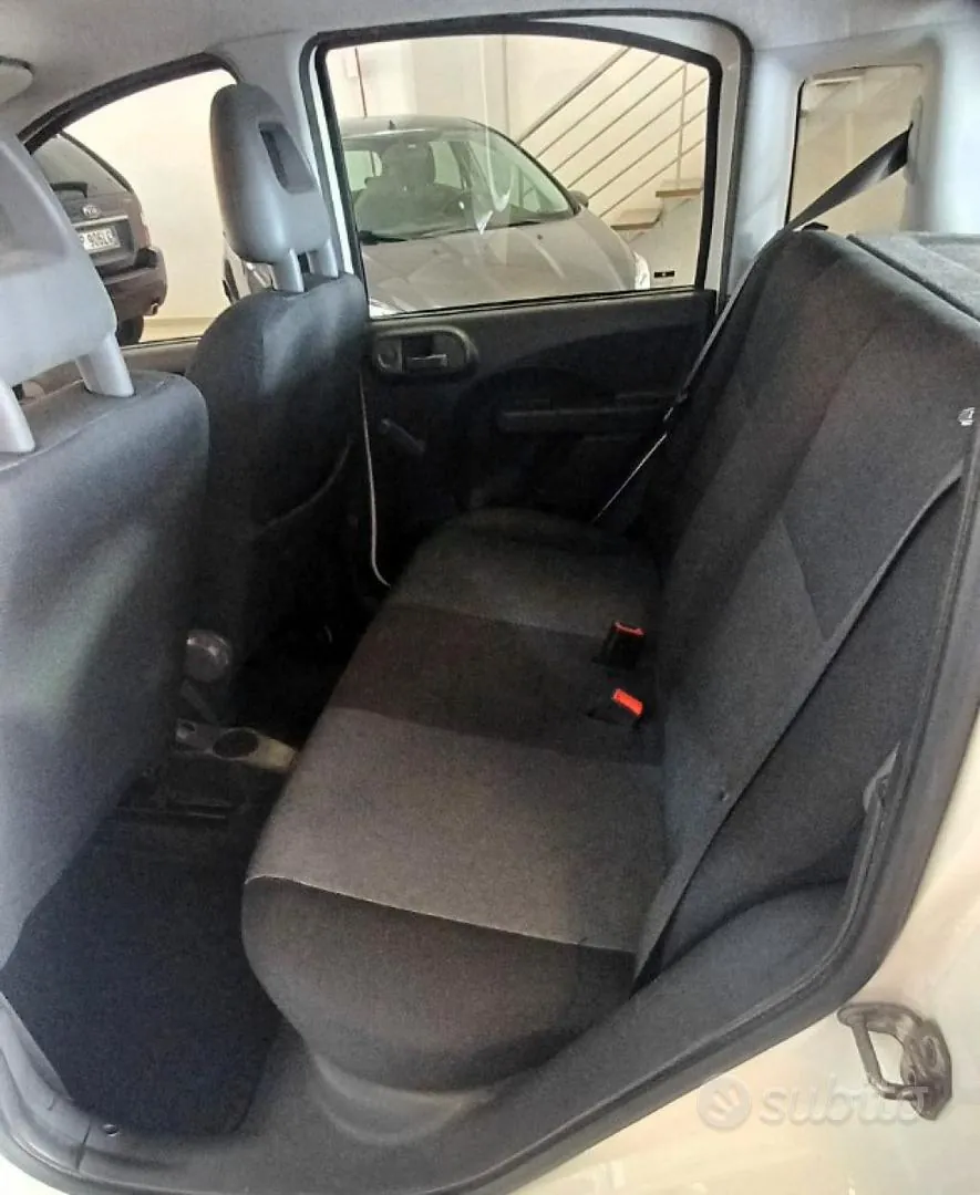 Fiat Panda 2011 photo 5