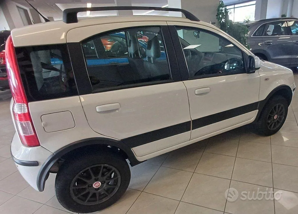Fiat Panda 2011 photo 2