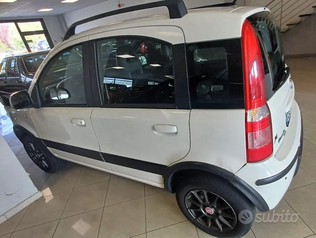 Fiat Panda 2011 photo 4