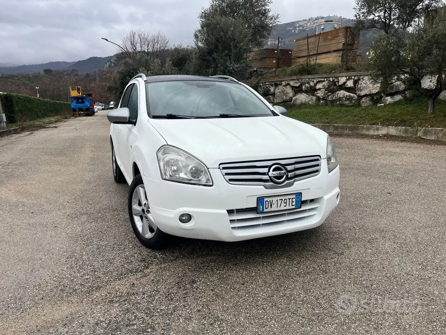 Nissan Qashqai 2009 photo 2