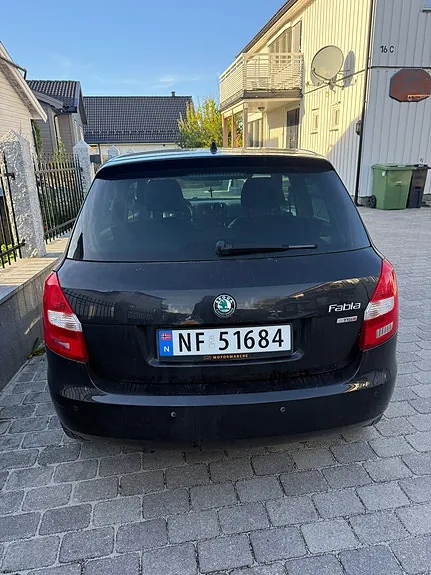 Skoda Fabia 2012 photo 3