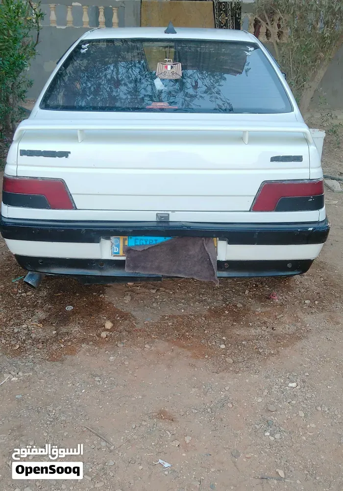 Peugeot 405