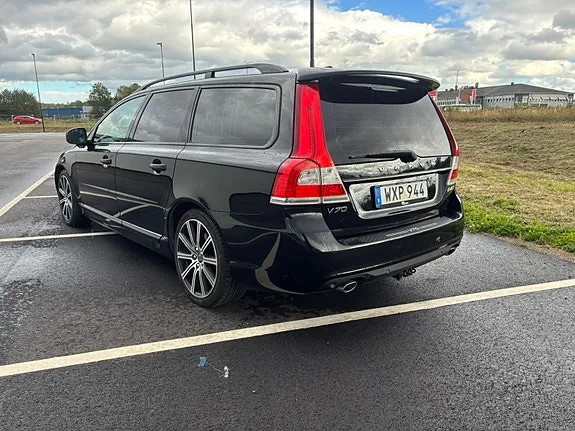 Volvo V70 2016 photo 2