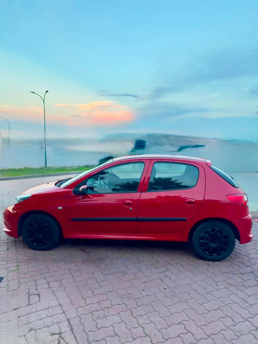 Peugeot 206